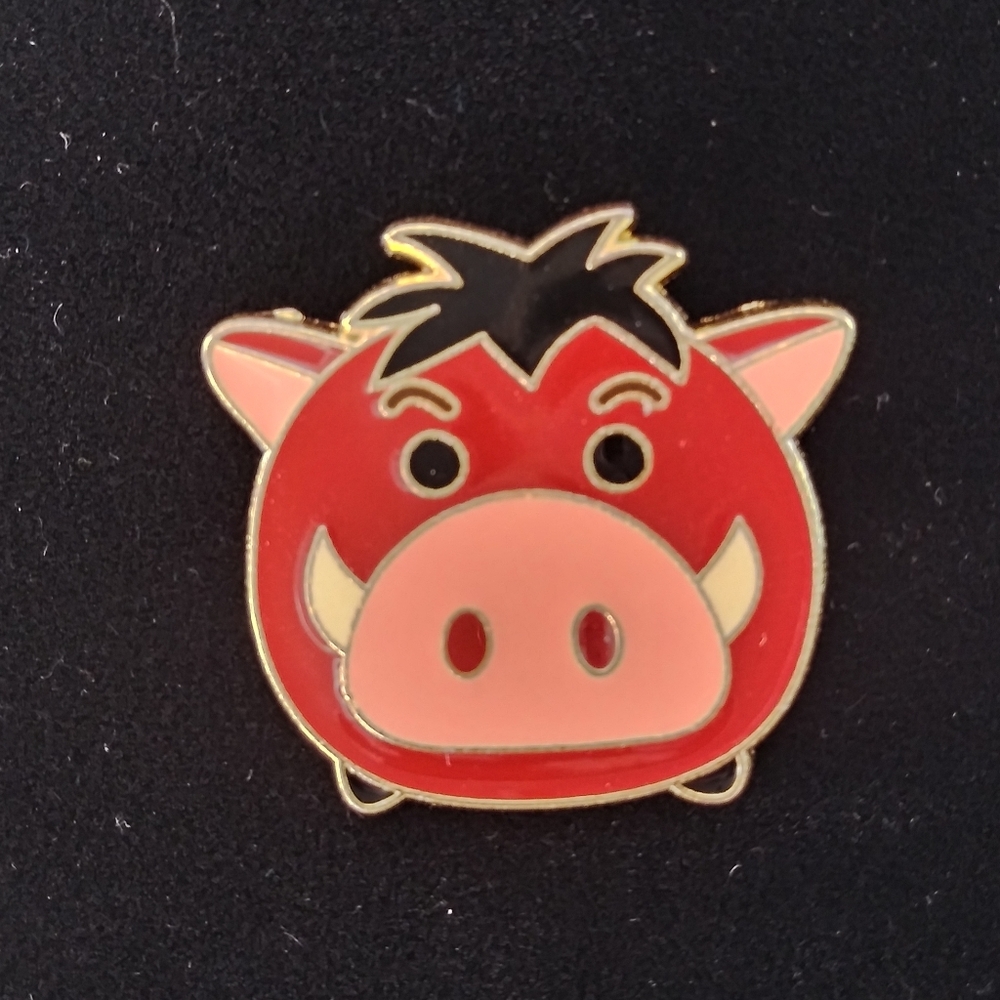 Pumba Tsum Tsum Limited edition pin